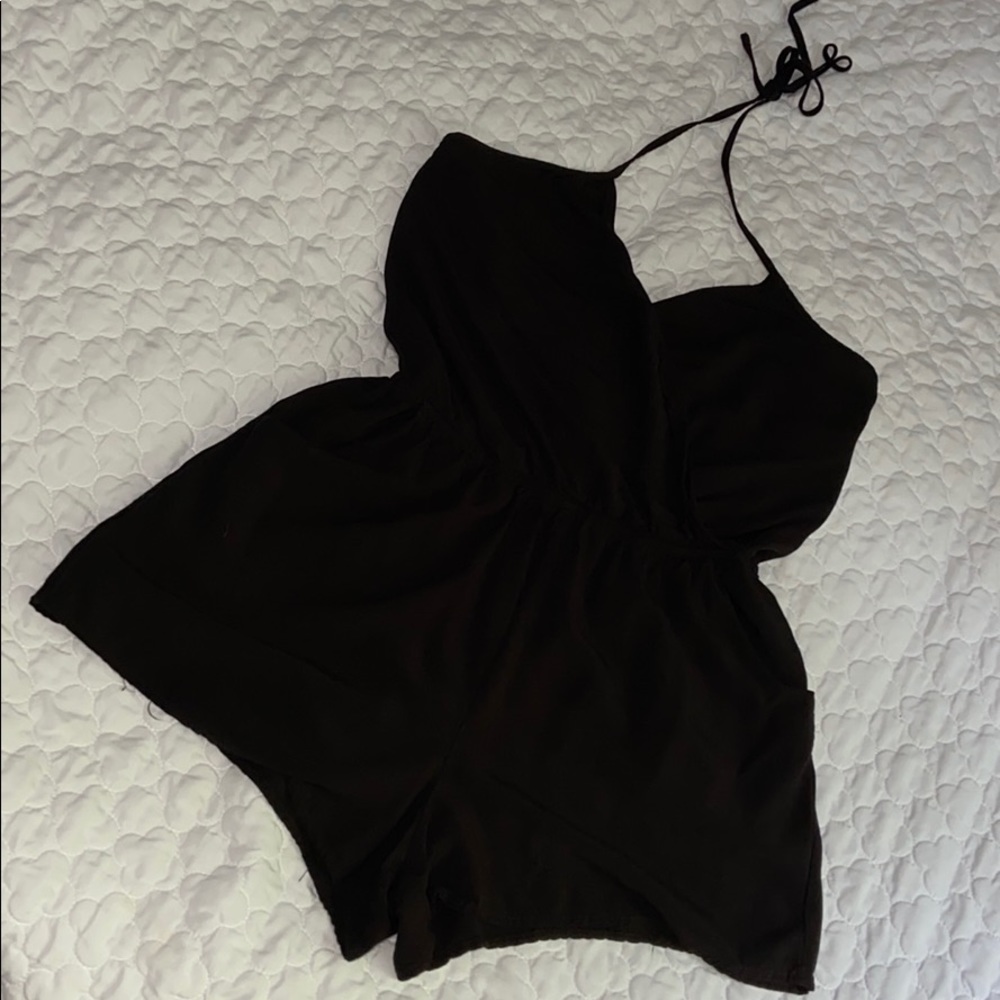Halter top backless shorts romper